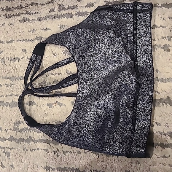Lululemon Energy Bra Luminosity Foil Print Black Silver - Picture 8 of 8